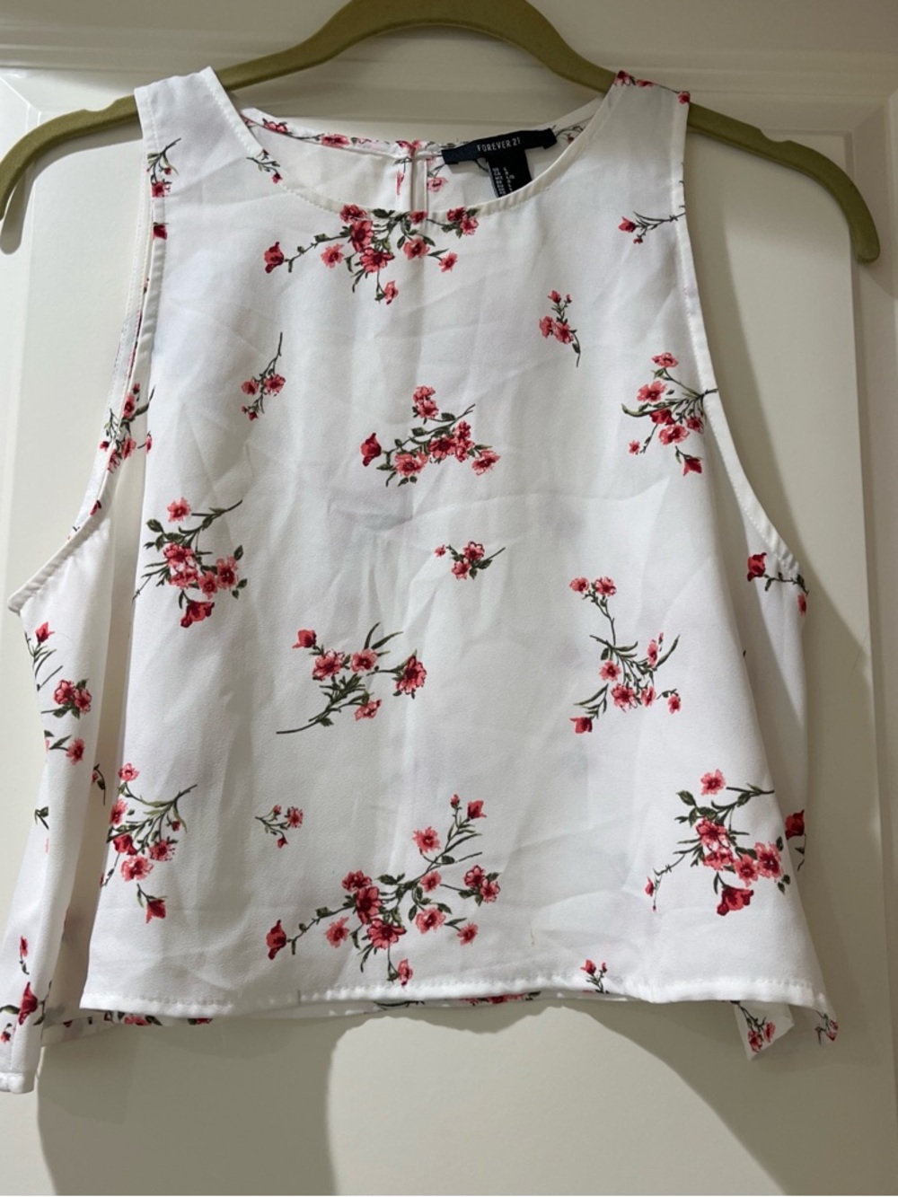 Forever 21 White Sleeveless Floral Crop Camisole